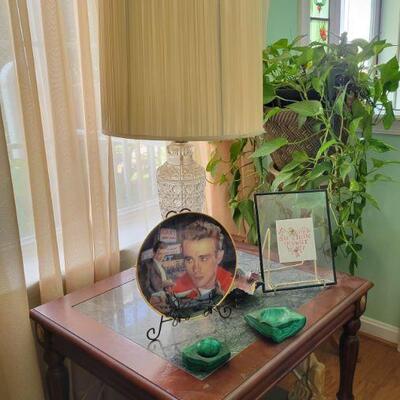 End table w/ crystal lamp and James Dean plate