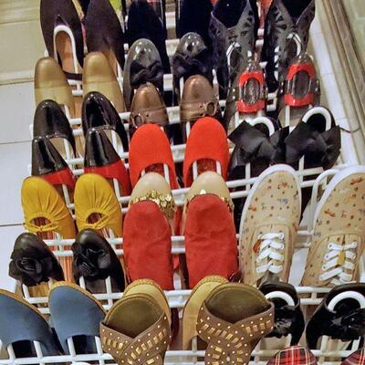 Women's shoes- size 7