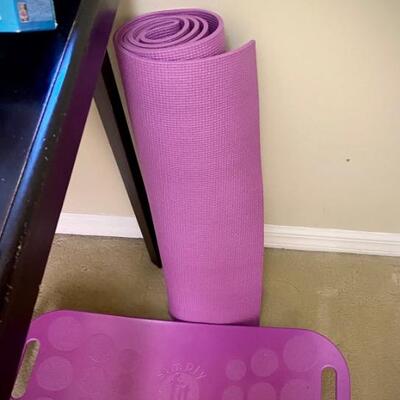Yoga mat and balance board