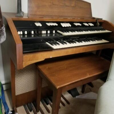 Electric organ & stool