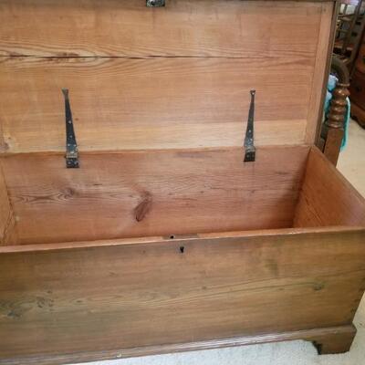 Early blanket chest/dovetailed construction