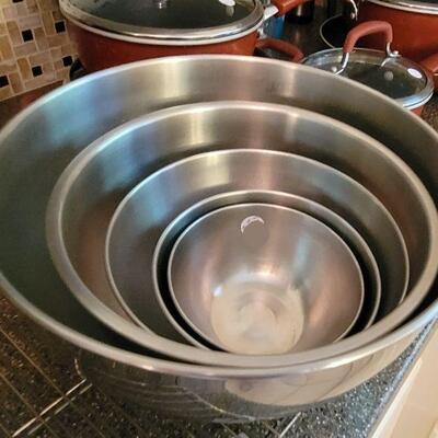 Stainless steel mixing bowls