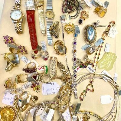 gold jewelry
