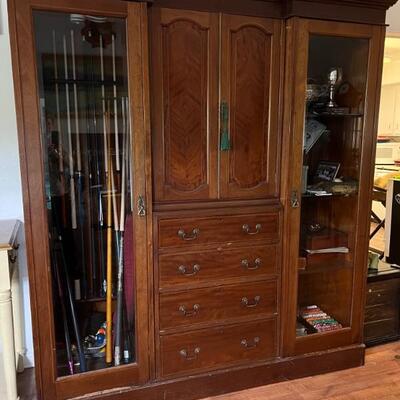 Antique5 pc Armoire, lighted, 2 beveled glass cabinets with glass shelves, center piece storage up top, drawers at bottom with brass...