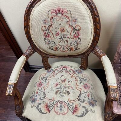 Salon chair