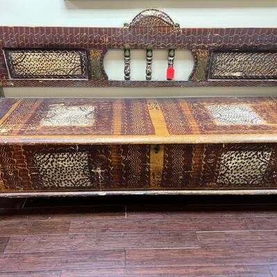 17th century Spanish colonial bench