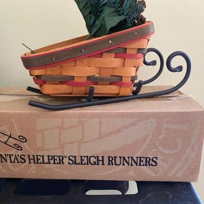 Longaberger Santa's Sleigh Runner/Box