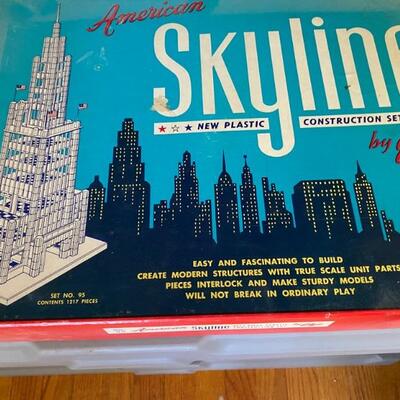 Vintage 1950's American Skyline Plastic Construction Set/Box