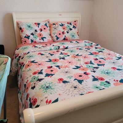 Full size sleigh bed