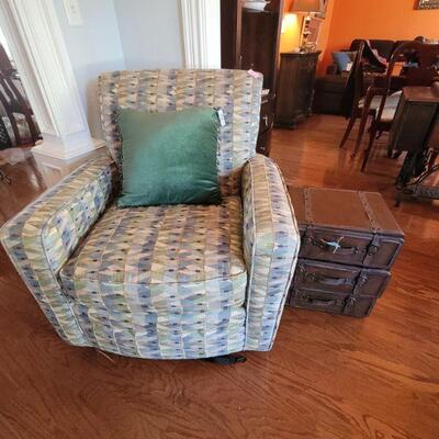 Swivel chair