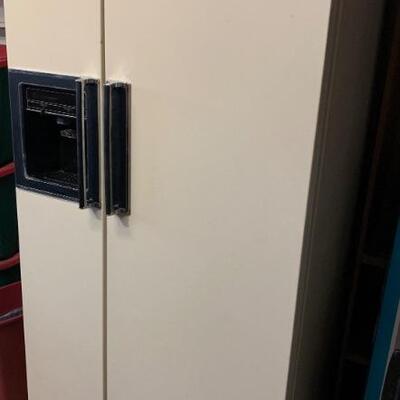 GE Side by Side Refrigerator 