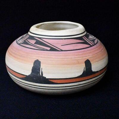 Signed 9" Navajo Pottery