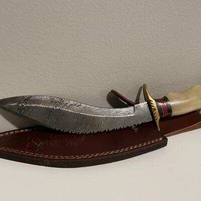 14in Damascus Steel Knife in Leather Sheath