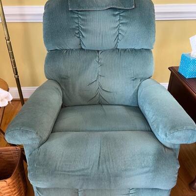 LazyBoy recliner $80