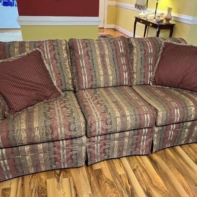 Broyhill couch $400