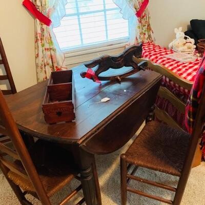 VINTAGE LEAF DINING TABLE AND CHAIRS