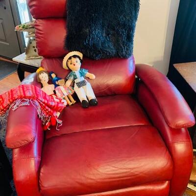 RED LEATHER RECLINER