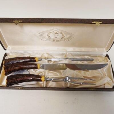 1236	STAG HANDLED CARVING SET

