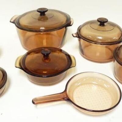 1096	7 PIECE LOT OF CORNING GLASS VISION COOKWARE, VISION CORNING FRANCE. 10 IN COVERED CASSEROLE WITH COVERED POTS AND PANS
