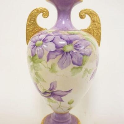 1027	VICTORIAN HAND PAINTED FLORAL VASE W/GILT ACCENTS, APPROXIMATELY 14 IN HIGH
