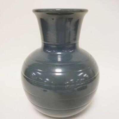 1026	ARTS & CRAFTS STYLE POTTERY VASE, APPROXIMATELY 13 IN HIGH
