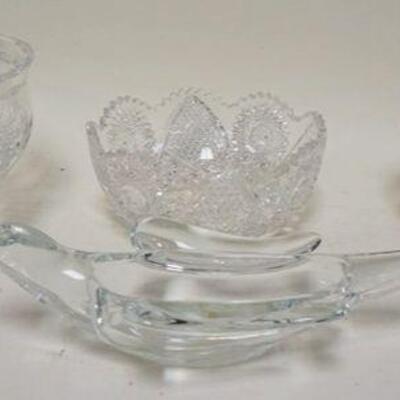 1275	CLEAR GLASS LOT INCLUDING CUT GLASS BOWL, FRENCH BIRD SCULPTURE AND PRSSED GLASS BOLWS
