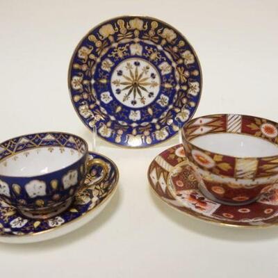 1019	ROYAL VIENNA CUPS & SAUCERS, ONE W/UNDERPLATE

