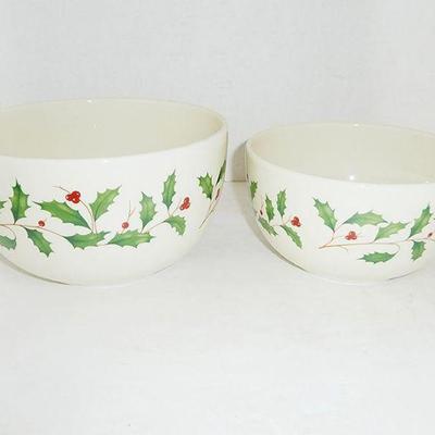 2 lenox Holly serving bowls