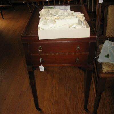 1 DRAWER TABLE  $ 58.00