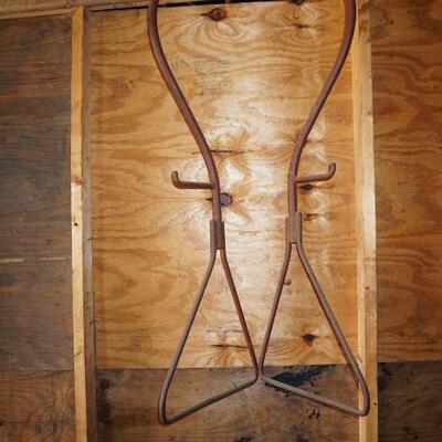 Lifting hooks