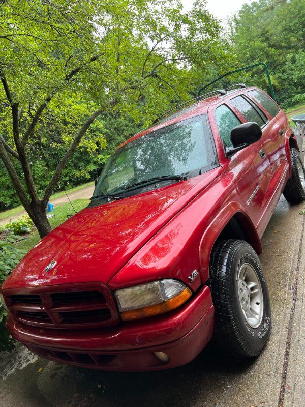 Noblesville Estate Sale by Caring Transitions Sat, 7/23 & Sun, 7/24