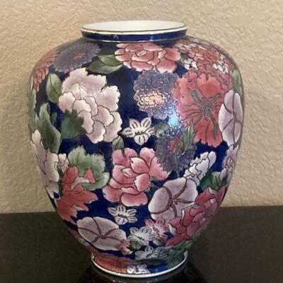 Vintage 10in Chinese Raised Floral Relief Vase