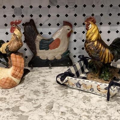 Farmhouse Kitchen Rooster & Chicken Decor
