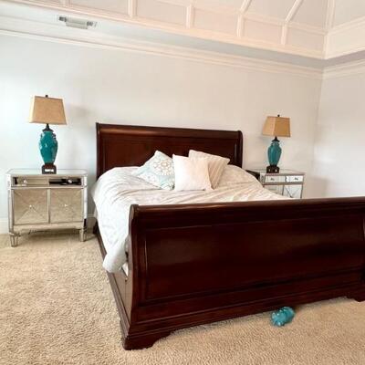 King size sleigh bed and pair of mirrored night stands 