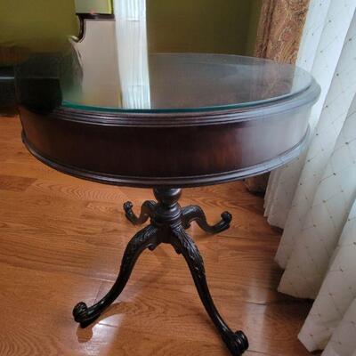 Round small table