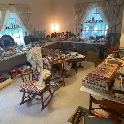 Estate sale photo