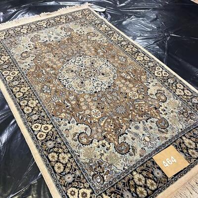 LOT # 464