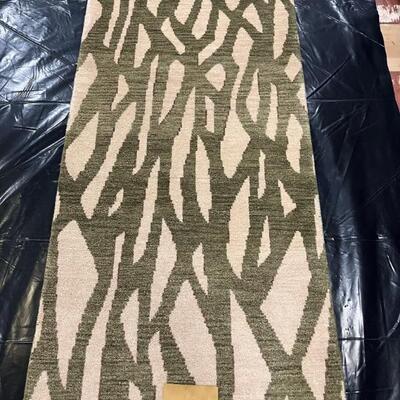 LOT # 483