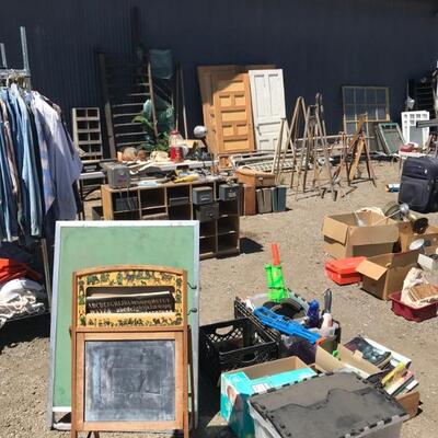 Estate sale photo
