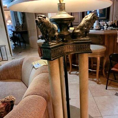Custom lion lamp