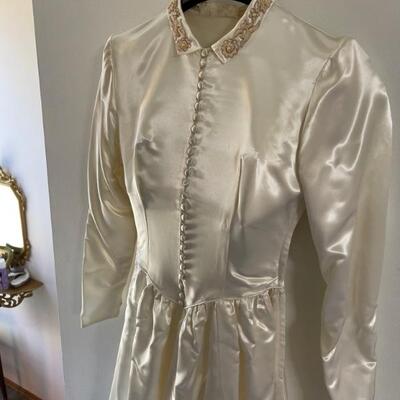 Antique Wedding Dress in Silk * In almost perfect Condition!!