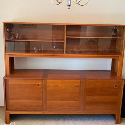 MId Century Modern Buffet with Glass Hutch * Dining Table and Chairs too that Match this Piece