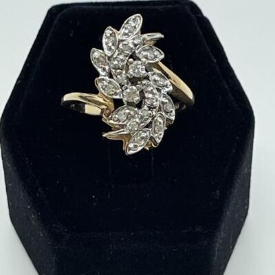 14K Gold & Diamond (tested) Ring