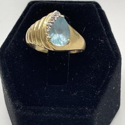 14K Gold with Faceted Stone Aquamarine?