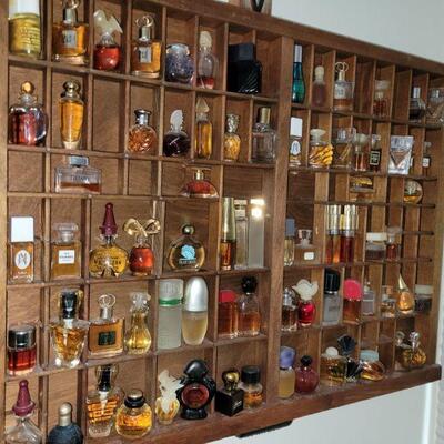 miniture perfume bottles