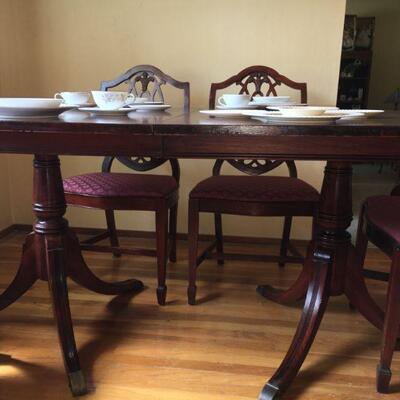 Dining room table