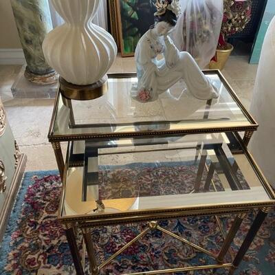 Vintage nesting tables 