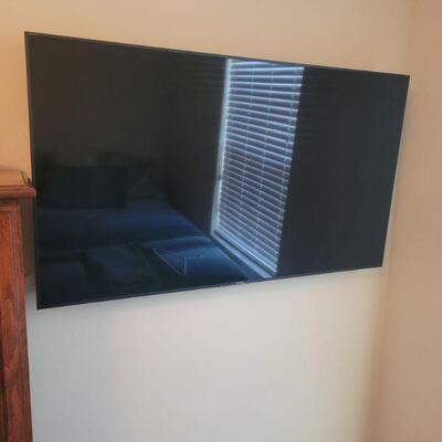 one of the flat screen tv's