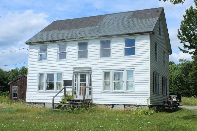 COUNTRY FARMHOUSE ESTATE SALE RAYMOND ME