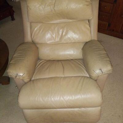 pr of vintage white keather chairs